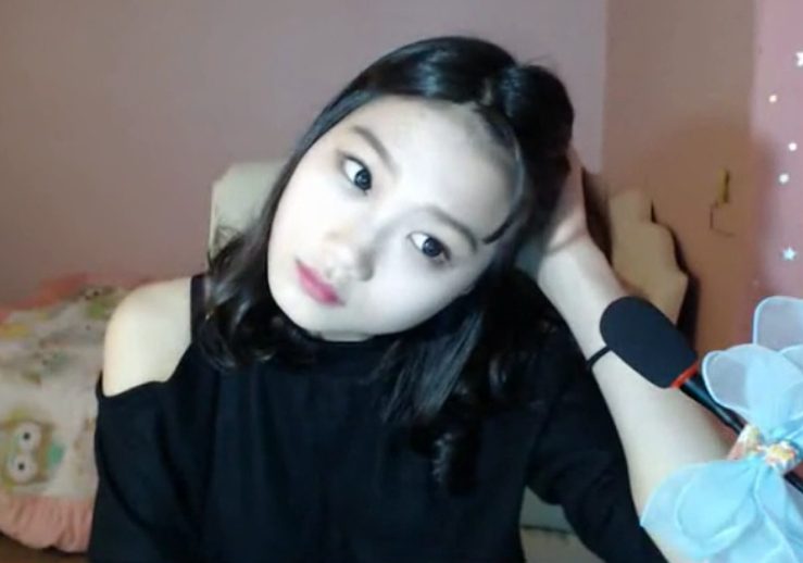 パンスト美脚厨 愛乃零