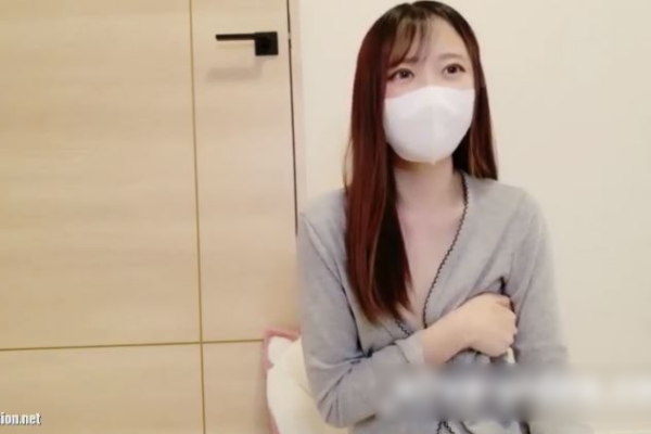 【美少女ライブチャット】【スレンダー】綺麗なスレンダーボディのお姉さんがライブチャットでディルドを使って腰振り騎乗位しちゃう♡