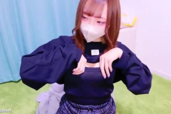 【美少女ライブチャット】【ストリップ】可愛い下着から一枚ずつ脱いでいって最後に綺麗なスレンダーボディを晒しちゃうオナニー配信♡