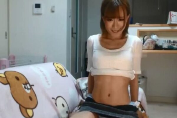 【美少女ライブチャット】【ギャル】めちゃ可愛いギャルお姉さんが自宅でクリクリオナニーして気持ちよくなっちゃう♡スケベなおっぱいが最高♪