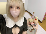 enokichan2ちゃん　会社員　22才　by   DXLIVE