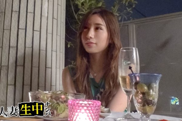 欲求不満が溜まった淫乱美人妻 千里29歳 結婚10年目が他人棒中出しSEXする！