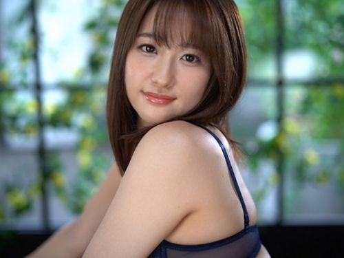 【流田みな実】元地方局アナウンサーの可愛いお姉さんが濃厚に絡み合う接吻セックス！