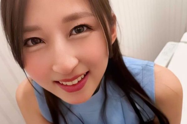 小学校の先生と保護者の夜の密会映像が勝手に流出