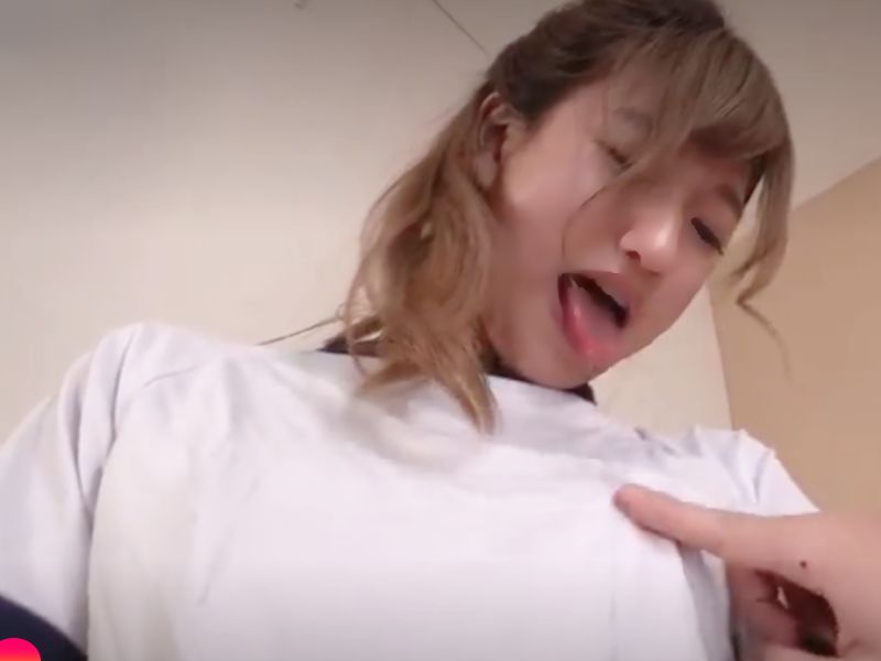 プールで遊んでたGカップ女子大生をお持ち帰り！！