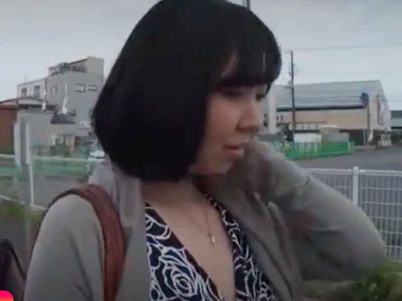 ベロ観察・ベロ唾液フェチズム 桃瀬ゆり