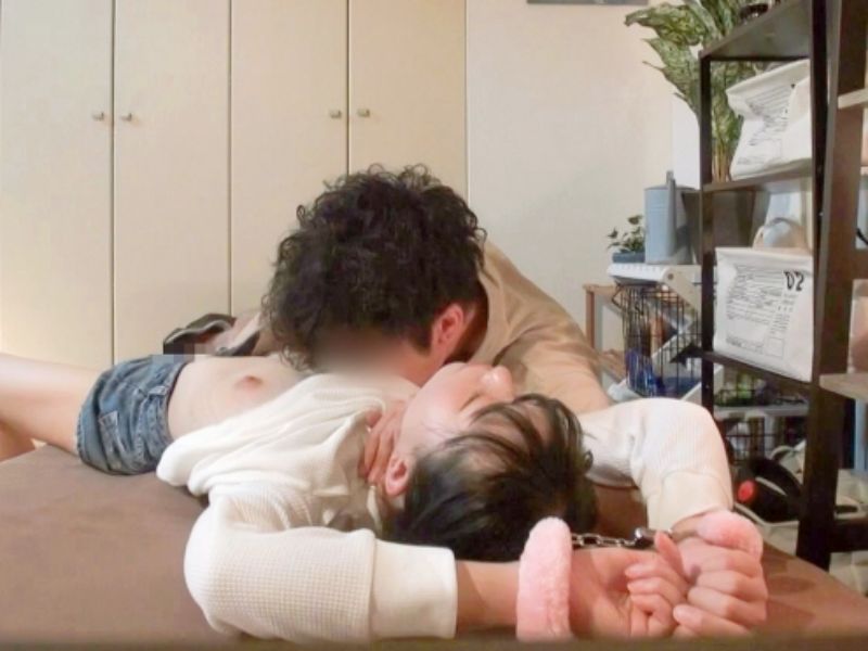 W巨乳サウナレディー汗ドロドロ中出し性交