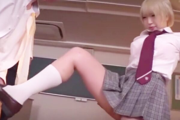 「乙アリス/リベンジ~レ●プ」ぐり~睾丸潰し！暴れん坊パツキンJKが怒り狂った男子の便女にされるエロ動画WWWWWWWWWWWWW