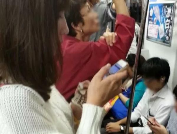 母と娘 絶望交換種付け 弥生みづき 川上ゆう