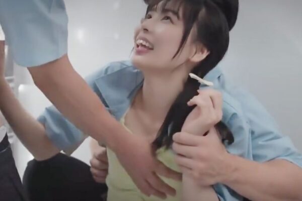 『NTR＼激走…隠れビッチ』もっとょフェラさせてぇ。憧れのバイト乙女が狂ってるお膣で先輩たちを次々穴兄弟にするエロ動画wwwwww