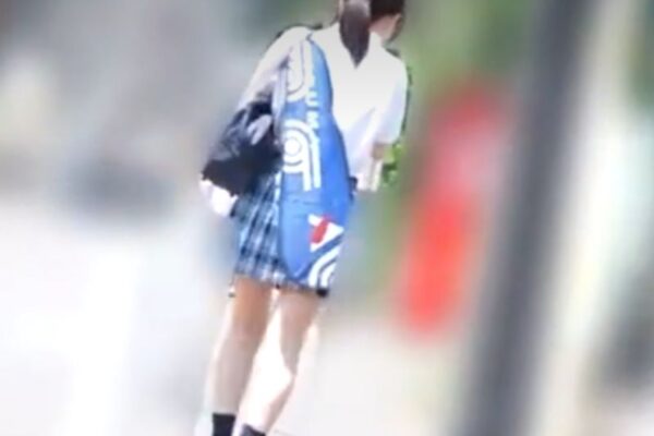 『寝込み婦女暴行＼上京~制服JK』やだぁバック許して。ツキマトイ野郎に自宅侵入されたスリム乙女が鬼畜に穢されるエロ動画wwwwww