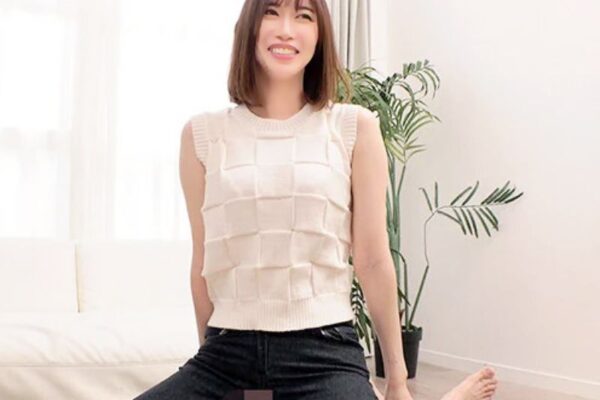 『即ズボ・ナンパ＼産後処女お母さん』やだ此れ~凄く立派。お久棒でメス膣濡らした若ママが立位で鬼ピスさせちまうエロ動画wwwwwww