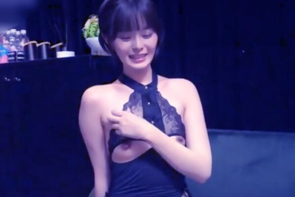 『風俗サ＼夜職バニー』やんハイレグ~ガン見しちゃ。お乳露出しちまう嬢がアフターホテルが凄い杭打ちご奉仕エロ動画wwwwwwww